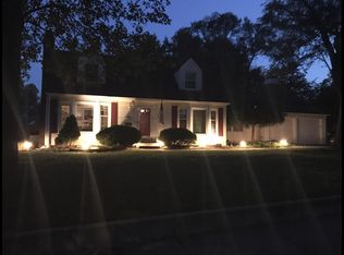 4409 W 54th St, Roeland Park, KS 66205