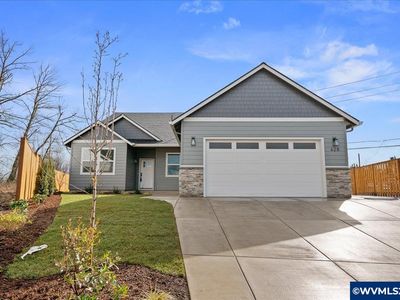 628 Parker Loop, Silverton, OR, 97381
