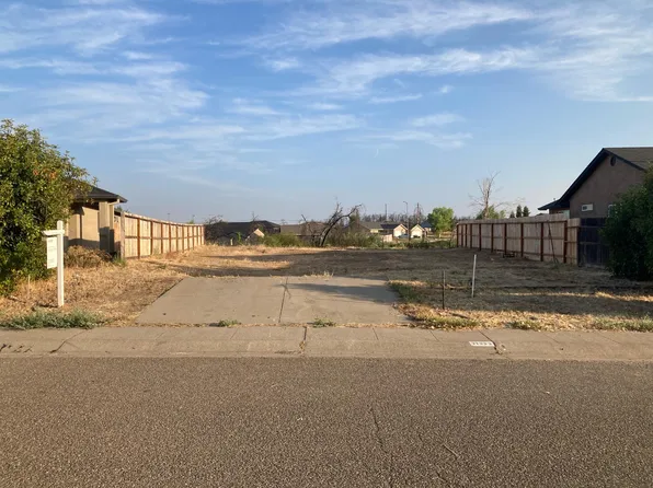 11333 Balboa Dr, Redding, CA 96003