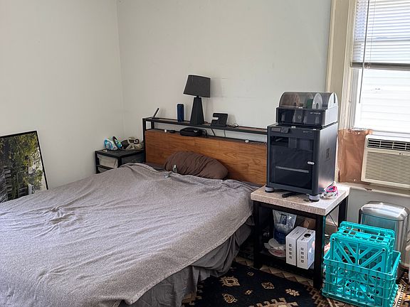3rd image of 171 Norwood Ave APT 3