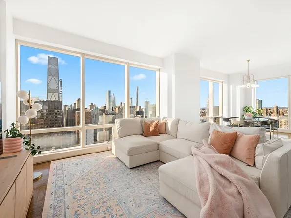 845 United Nations Plz APT 64E, New York, NY 10017