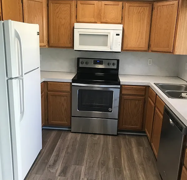 1247 N 400 E — Photo 10
