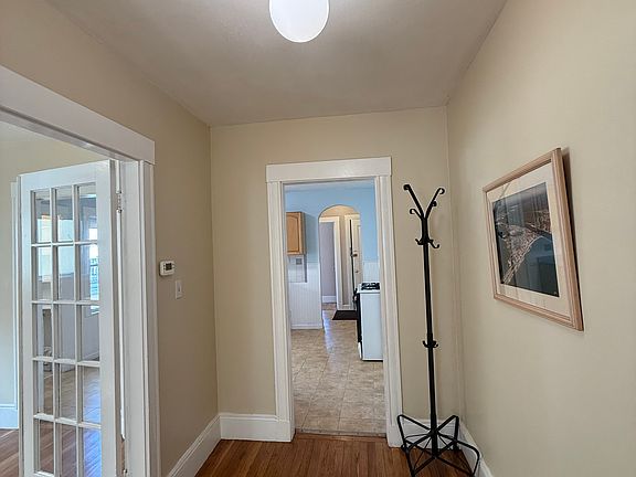 5th image of 4463 Washington St APT 1