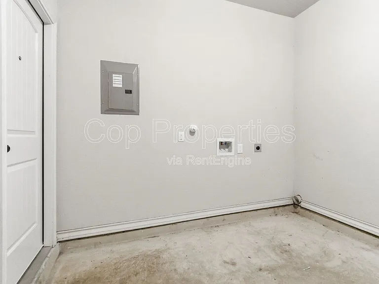 7102 Micayla Cv #103 — Photo 28