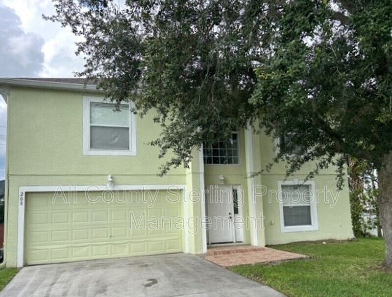 1st image of 208 Fairfield Dr