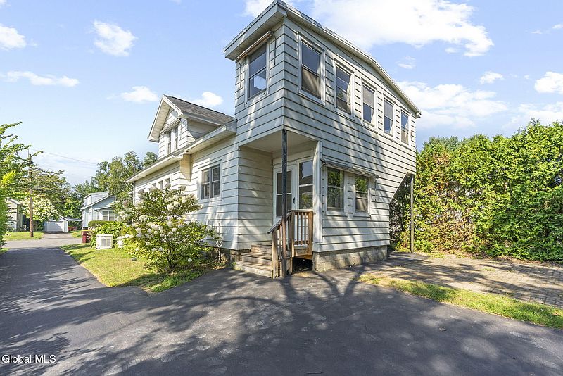 5th image of 3 Maple Avenue