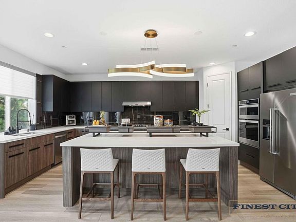 3rd image of 1453 Stearns Wharf Rd