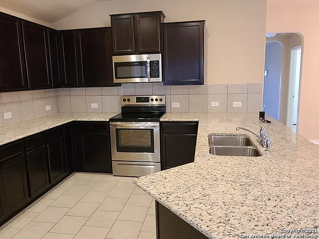 12110 Sapphire Riv — Photo 8
