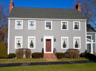 8 River Bend Ln, Windsor, CT 06095