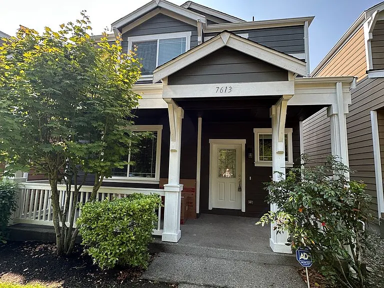 7613 Columbia Way NE — Photo 1