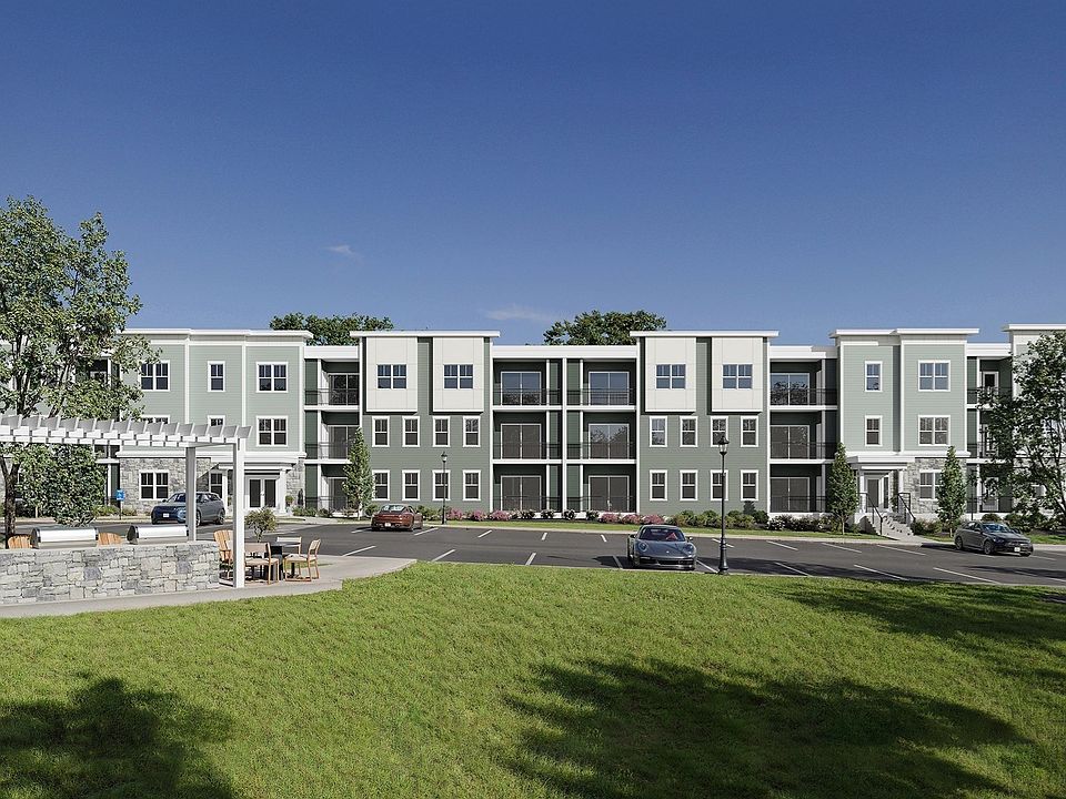 1st image of 7 Green St #301