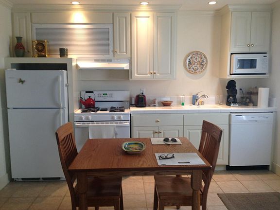 4th image of 439 2nd St E