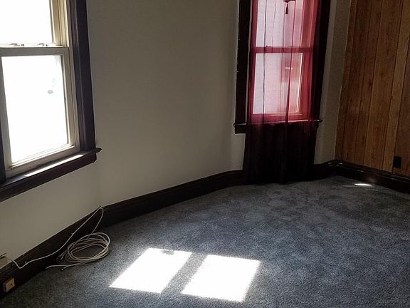 5th image of 462 East St #2