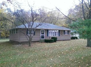 18044 Gumwood Rd, Argos, IN 46501