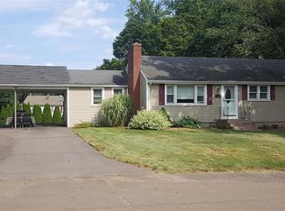 11 Susan Cir, Portland, CT 06480