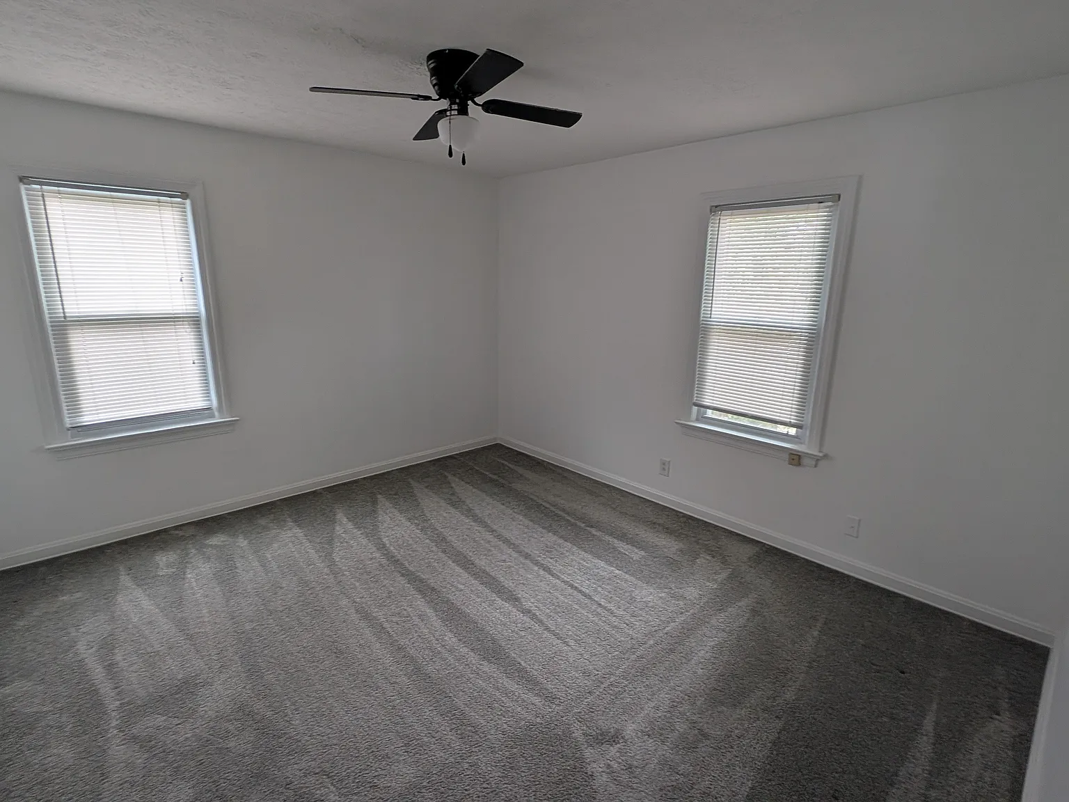 2 bed, 928 sqft, $1,200 — Photo 4