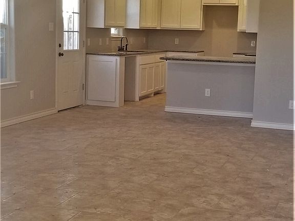 3rd image of 505 Lindy Ave