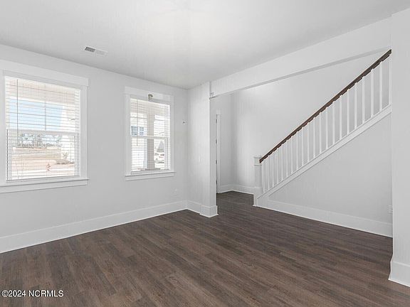 4th image of 3020 Goldenaster Court Lot 39