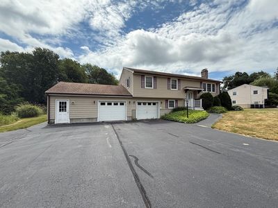 29 Cricket Ln, Dracut, MA, 01826