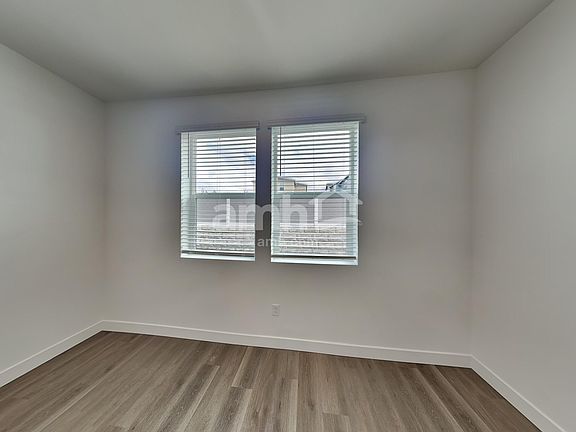 5th image of 4931 86th Ave NE