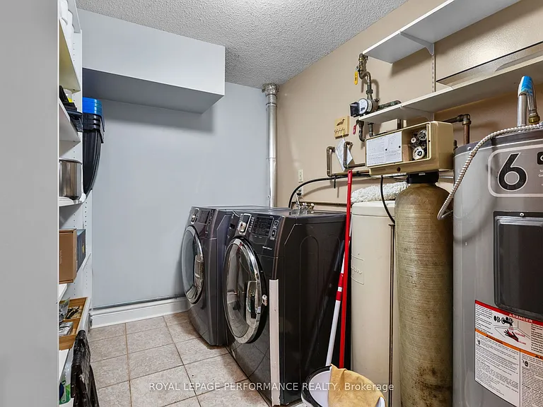 1 Rosamond St E #106 — Photo 20