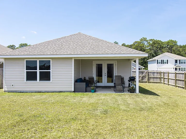5438 Peach Dr — Photo 29