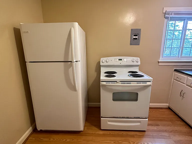 198 Kimberly Ave #7 — Photo 6