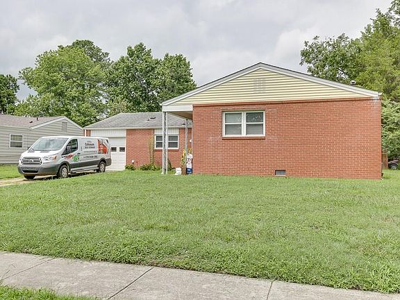 3rd image of 107 Greenwell Dr