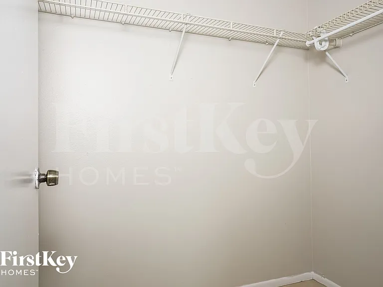 1513 Harbor Blvd — Photo 10