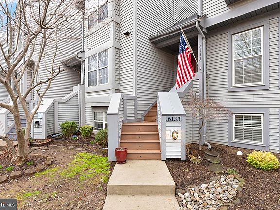 3rd image of 6133 Stonepath Cir