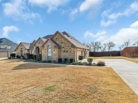 4th image of 8260 Saint Johns Dr
