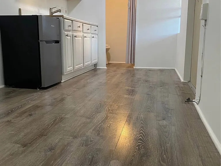 1510 Egan Dr — Photo 6