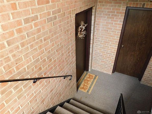2nd image of 1108 Eagle Feather Cir APT A