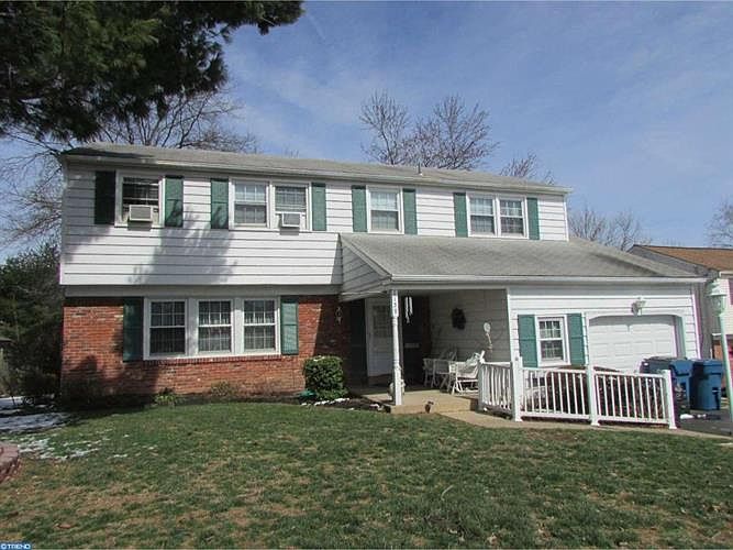 2nd image of 2139 Grey Horse Dr
