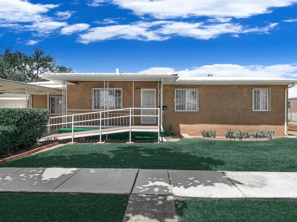 631 N 3rd St, Belen, NM 87002