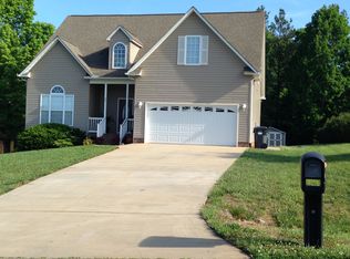 221 Sundance Cir, Statesville, NC 28625