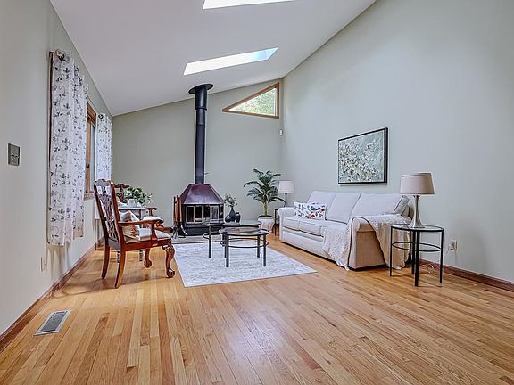 2nd image of 311 Paquette Avenue