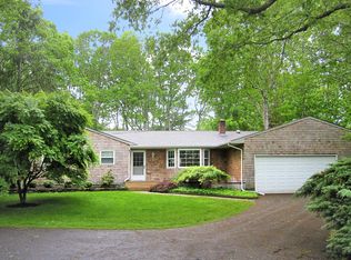 8 Woods Ln, Southampton, NY 11968