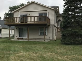 5048 Osworth Ct, Waterford, MI 48327