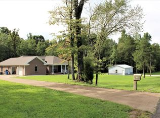 11183 Hart Rd, Crofton, KY 42217