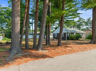 40 Cranberry St, Wells, ME 04090