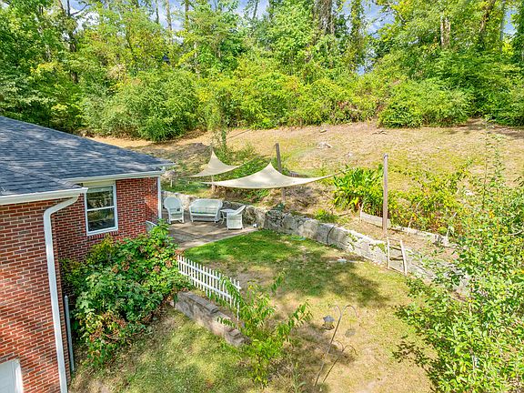 2nd image of 3623 Glendon Dr