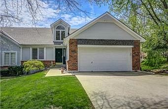 1st image of 2901 Cedar Crest Dr
