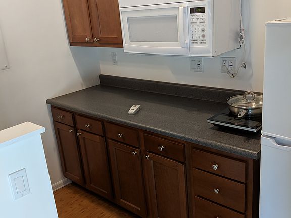 Bedroom 4 kitchenette