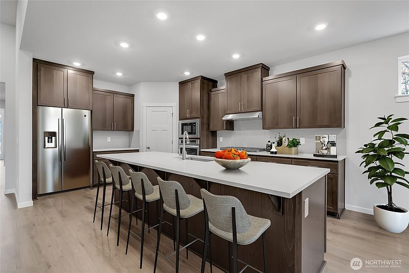 3rd image of 5296 N 86th Avenue