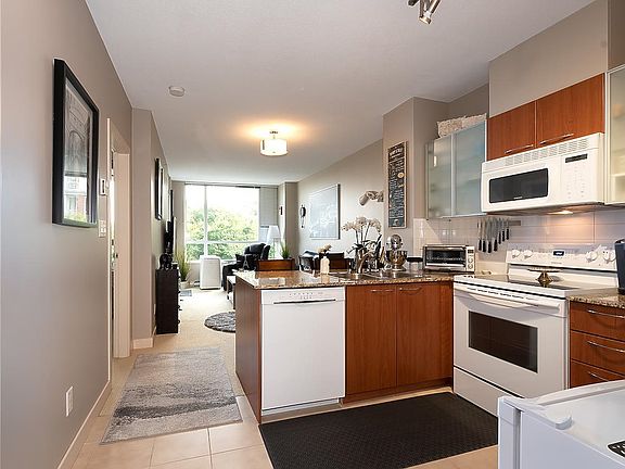 3rd image of 4078 Knight St #508