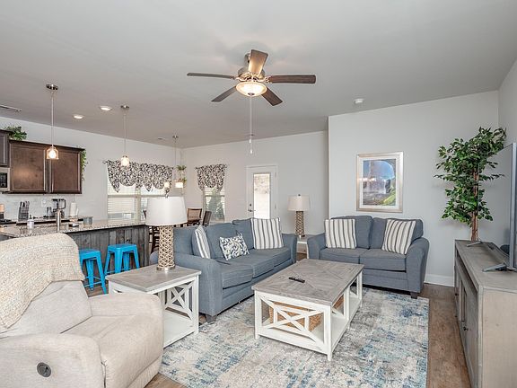 5th image of 619 Lombard Dr Lot 5