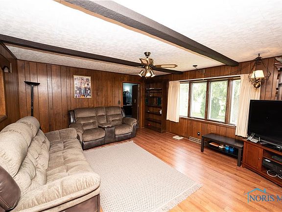 3rd image of 313 Lincoln Ave