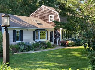 10 Crestview Dr, East Sandwich, MA 02537