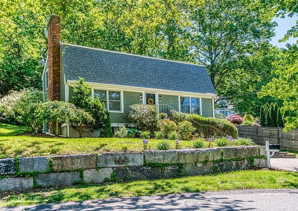 1st image of 33 Overlook Ave